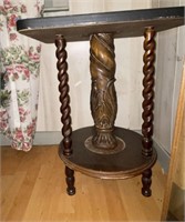 21-1/2x27 Accent Table
