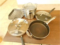 Various cooking/frying pans