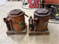 (2) Federal 50 Ton Jacks