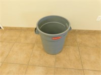 Rubbermade garbage can no lid
