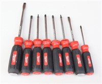 Set of 8 Milwaukee Screwdrivers