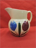 1960s Watt Pottery Ice Lip Red & Blue Tulip USA