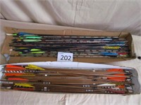 26 Aluminum /Carbon Arrows, 24 Wood Arrows