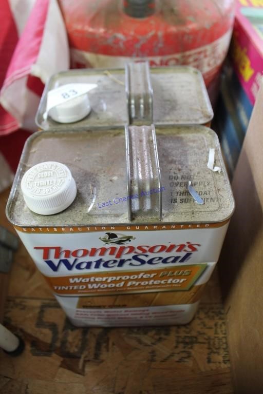 Lot of 2 Gallos of Thompson Water Seal