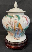 EARLY 1900'S HAND PAINTED ORIENTAL PORCELAIN JAR