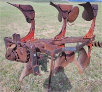 3-Place IH Spinner Plow, 3-Pnt Hitch