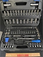 NEW MASTERCRAFT SOCKET & TOOL SET W FITTED CASE