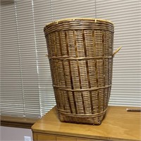 Wicker Style Lidded Basket