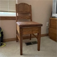 Vintage Chair Repurposed into Sewing Chair