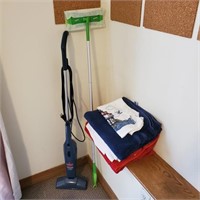 Bissell Feather Weight Vacuum w/ a Swiffer & Towel