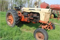 Case 830 D. Tractor