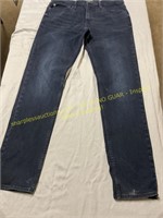 Mens 32Wx32L jeans ,beanie hat & small shirt