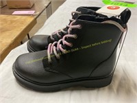 Girls size 3 Art Class hiking boots