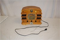 Thomas Museum Series Replica Radio