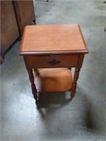 1 drawer nightstand/end table