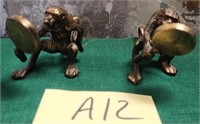 28 - PAIR OF MONKEY FIGURINES (A12)