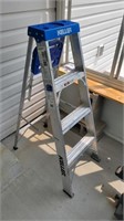 Keller 4 ft aluminum ladder