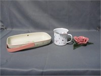 tray, mug, flower