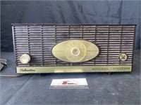 Vintage Silvertone radio