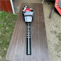 BRAND NEW Craftsman 22” gas hedge trimmer