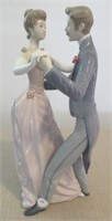 Lladro No. 1372 from 1978. Measures:  12 1/2"