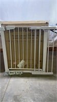 Cumbor 29.5-46" Extra Wide Safety Baby Gate for