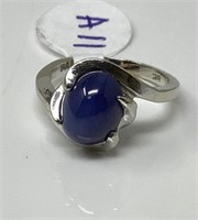 14 Kt. White Gold Blue Cabachon Ring, Size 3.