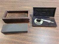 Sharpening Stone +Vintage Wood Box+Caliper in Case