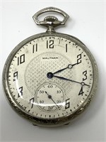 14 Kt. White Gold 17 Jewel Waltham Pocketwatch.