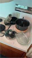 Lot of Kitchen Pots and Lids