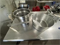 Stainless Steel Cooking Pot w/ Pot