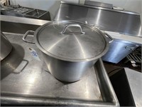 Stainless Steel Large Cooking Pot w/Lid