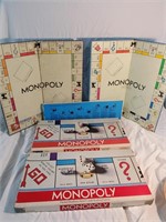 Lot of vintage Monopoly Games.  4 Game boards in