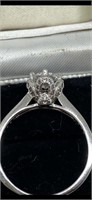 Lovely estate Ring  .45ct Stone in pretty setting