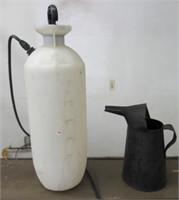 3 Gallon chapin yard sprayer and 1 gallon water