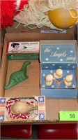 VINTAGE SOAPS- DINO, KERK WHALE SOAP ON A ROPE>>>