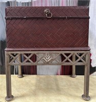 28 - DECOR CHEST ON METAL STAND