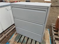 3 DRAWER FILE CABINET LATERAL FILES