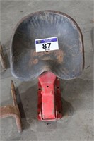 IH TRACTOR SPRING SEAT