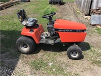 Agco Allis 1600 series lawn tractor