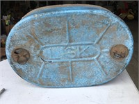 Vintage blue roaster pan LSK, hack saw set, d