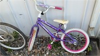 Huffy sea star pedal bike