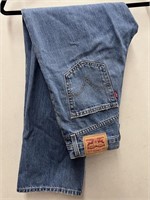 SIZE 26 LEVIS WOMENS RIPPED JEANS