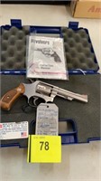 826-BBB-Smith & Wesson Revolver .22 MRF CTG 651-1