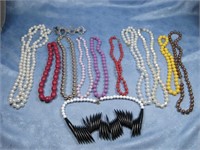 Vtg Fashion Jewelry Necklace Shown