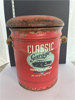 Classic garage oil can seat