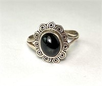 Sterling Black Onyx Ring 3 Grams Size 8