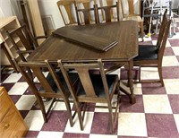 Dining room table w/6 chairs/2 leaves