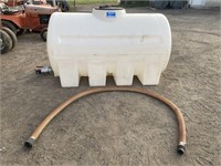 420 US gallon white tank and hose