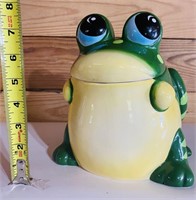 Vintage Frog Cookie Jar